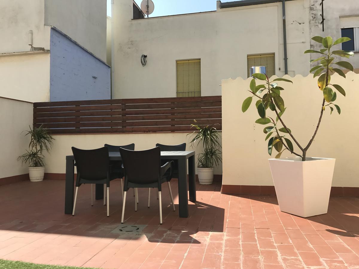 Apartaments Ample Port Marina Palamós Exteriör bild